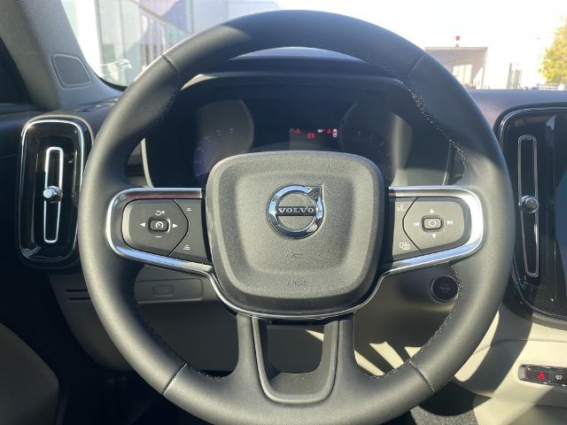 2025 Volvo XC40 Vehicle Photo in Grapevine, TX 76051