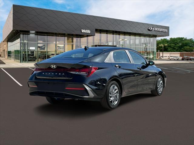 2024 Hyundai ELANTRA Vehicle Photo in Merrillville, IN 46410