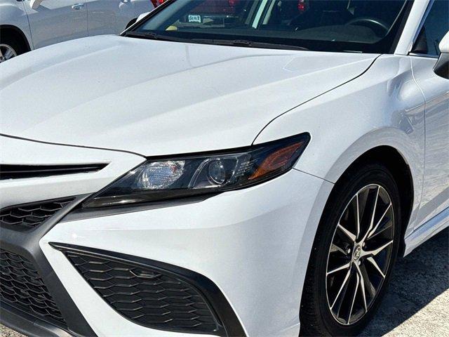 Used 2021 Toyota Camry SE Nightshade with VIN 4T1G11AK2MU520177 for sale in La Place, LA