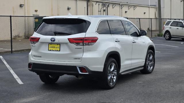 Used 2018 Toyota Highlander Limited with VIN 5TDDGRFH5JS048381 for sale in Houston, TX