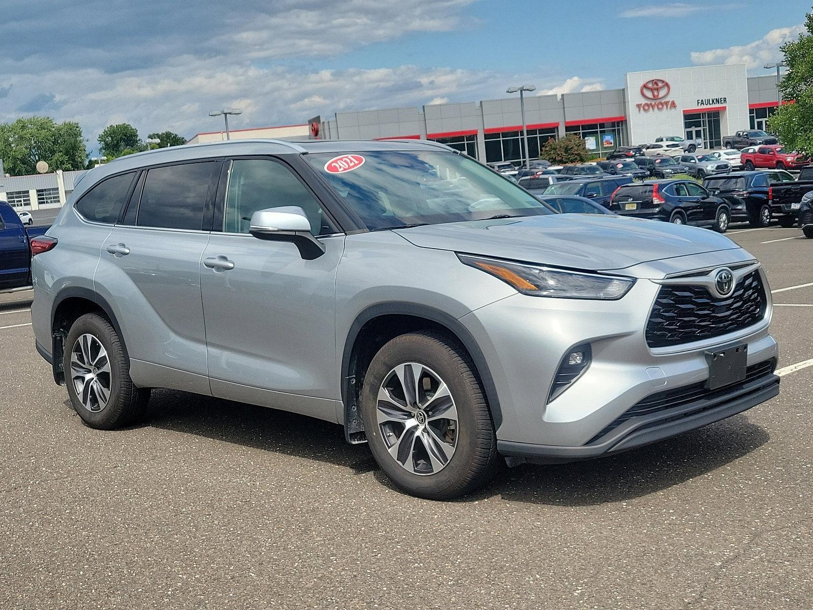 2021 Toyota Highlander Vehicle Photo in Trevose, PA 19053