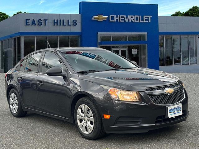 2014 Chevrolet Cruze Vehicle Photo in DOUGLASTON, NY 11362-1062