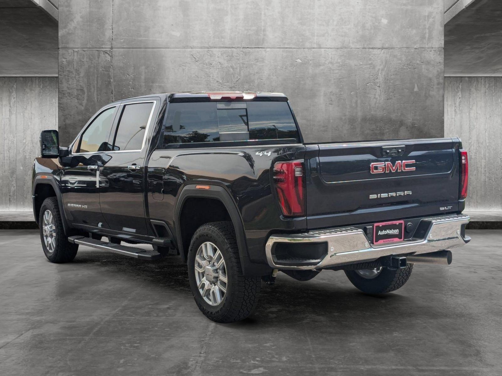 2024 GMC Sierra 2500 HD Vehicle Photo in LONE TREE, CO 80124-2750