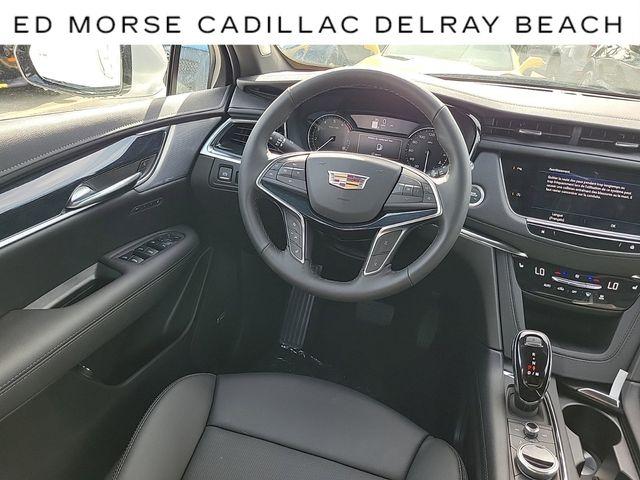 2025 Cadillac XT5 Vehicle Photo in DELRAY BEACH, FL 33483-3294