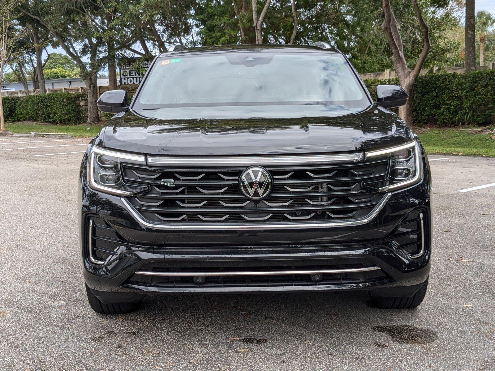 2024 Volkswagen Atlas Cross Sport Vehicle Photo in West Palm Beach, FL 33417