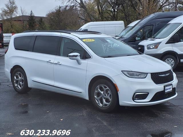 2022 Chrysler Pacifica Vehicle Photo in Saint Charles, IL 60174