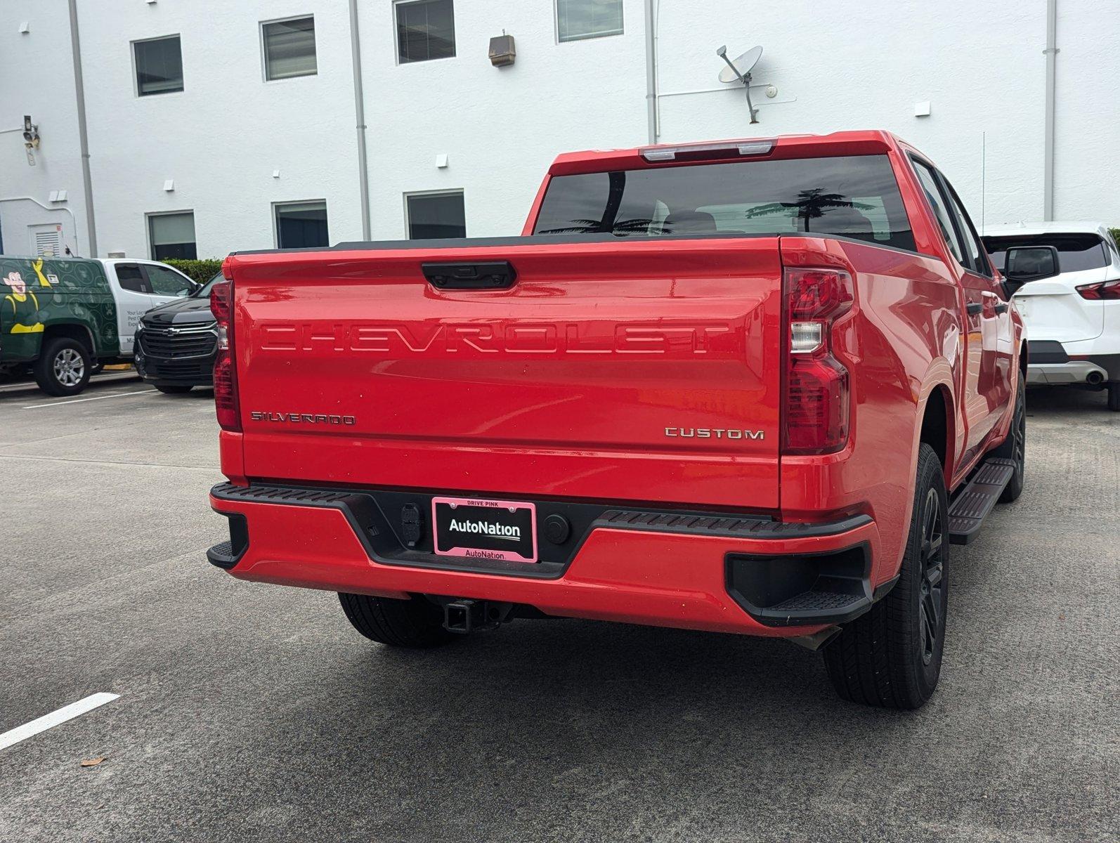 2024 Chevrolet Silverado 1500 Vehicle Photo in PEMBROKE PINES, FL 33024-6534