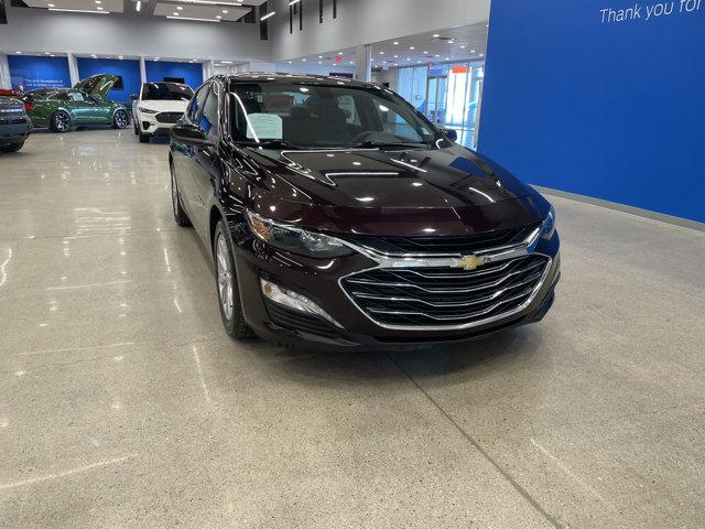 Used 2020 Chevrolet Malibu 1LT with VIN 1G1ZD5ST6LF102803 for sale in Norfolk, NE