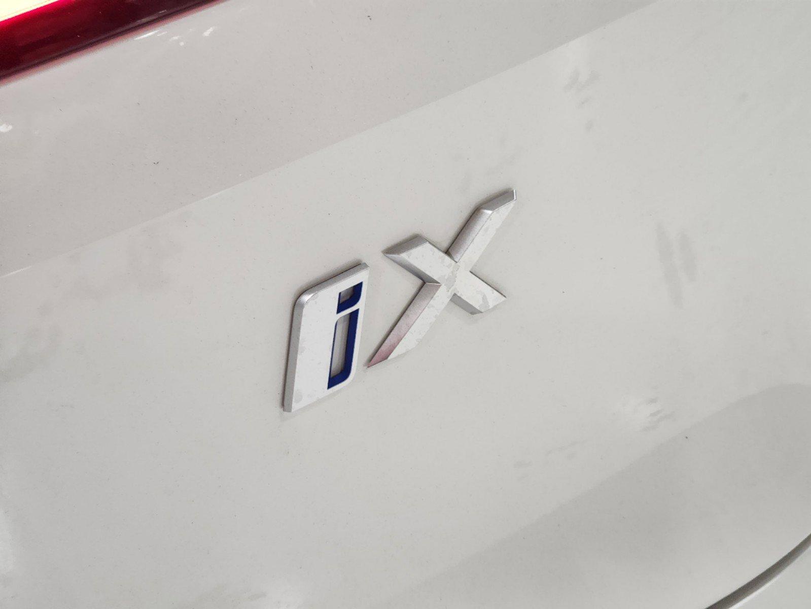 2025 BMW iX Vehicle Photo in GRAPEVINE, TX 76051