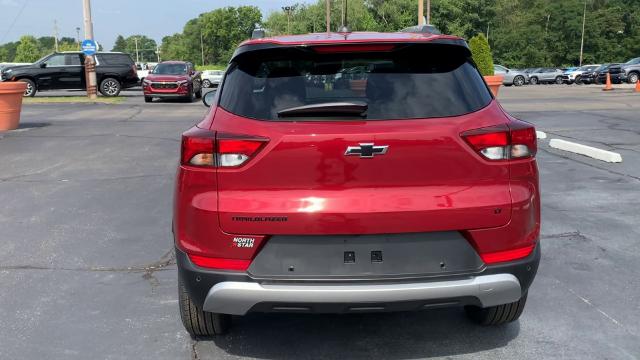 2021 Chevrolet Trailblazer Vehicle Photo in MOON TOWNSHIP, PA 15108-2571