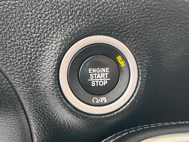 2018 Dodge Challenger Vehicle Photo in COLUMBIA, MO 65203-3903