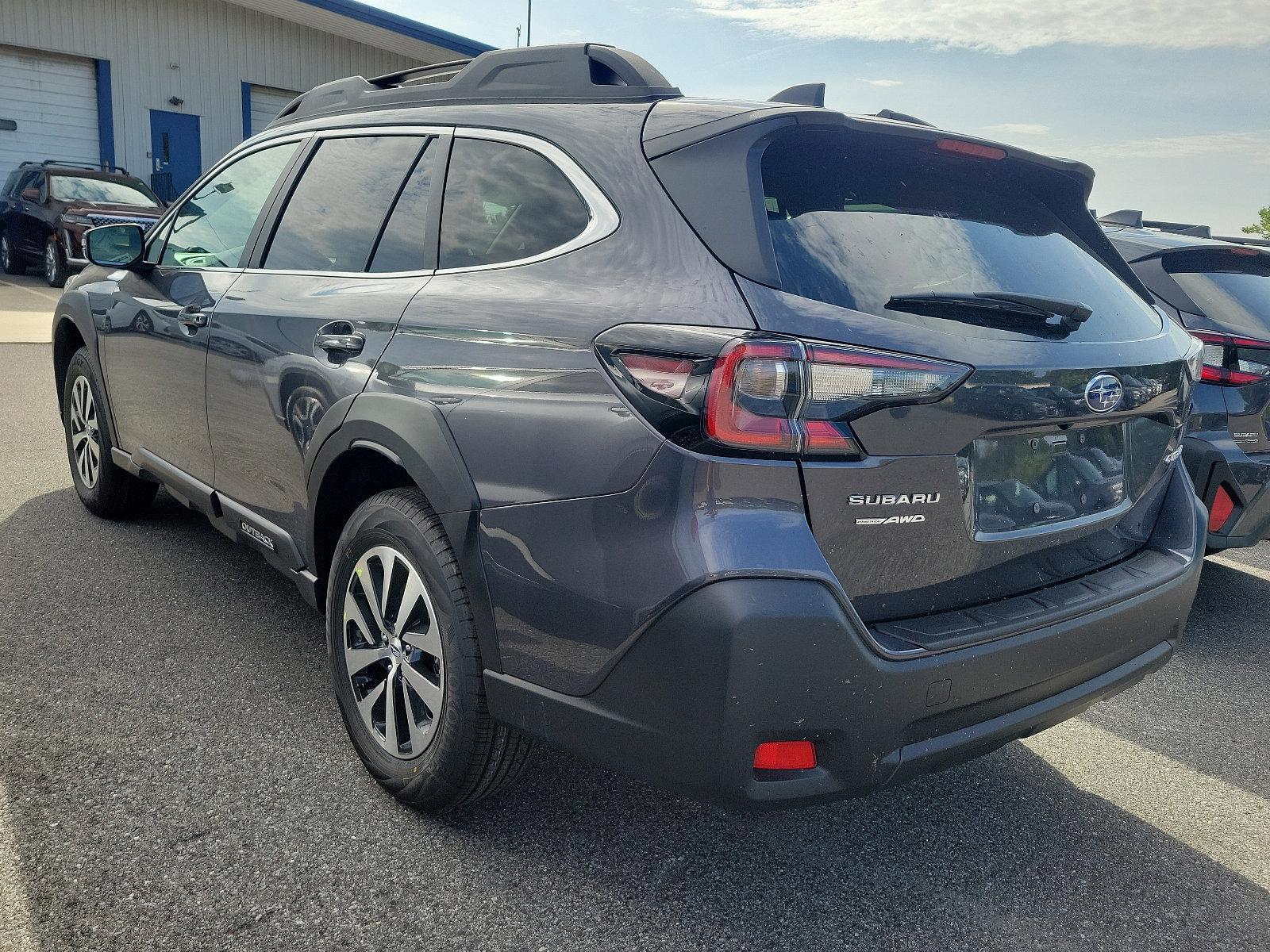 2025 Subaru Outback Vehicle Photo in BETHLEHEM, PA 18017