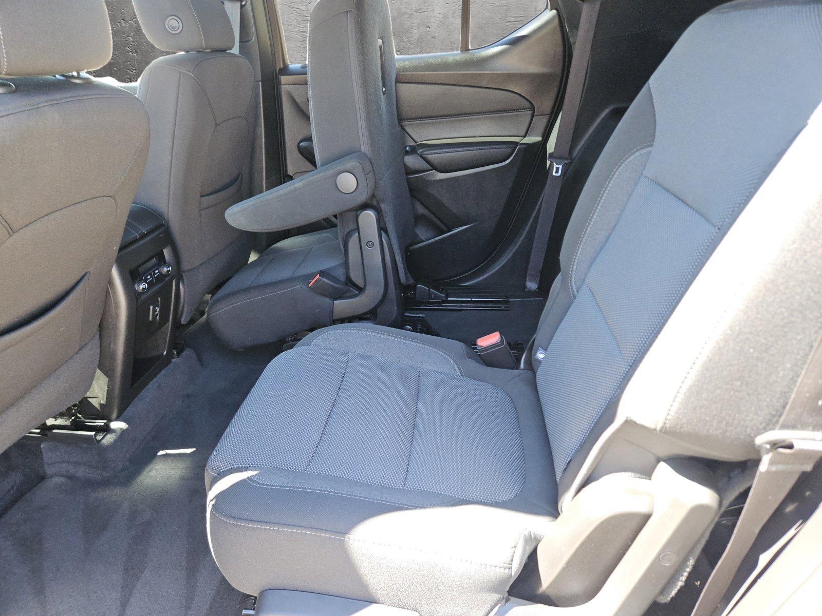 2022 Chevrolet Traverse Vehicle Photo in NORTH RICHLAND HILLS, TX 76180-7199