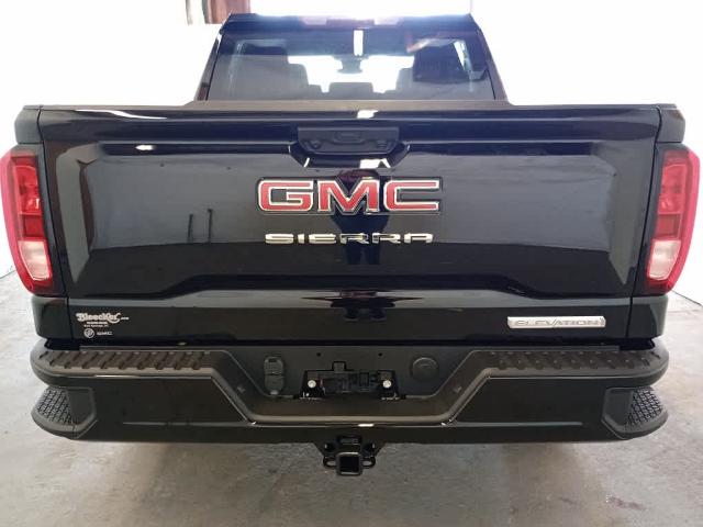 2025 GMC Sierra 1500 Vehicle Photo in RED SPRINGS, NC 28377-1640