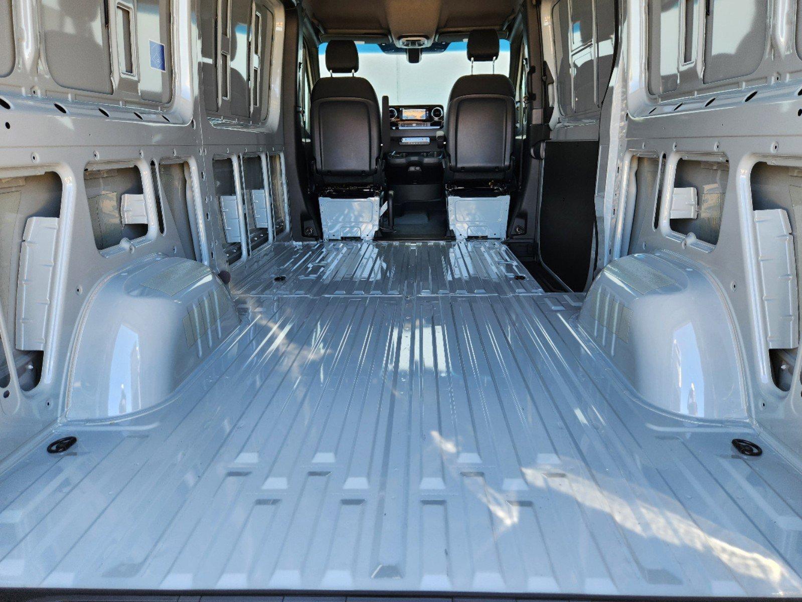 2025 Mercedes-Benz Sprinter Cargo Van Vehicle Photo in HOUSTON, TX 77079