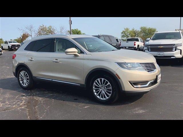 Used 2017 Lincoln MKX Select with VIN 2LMPJ6KR8HBL53042 for sale in Fenton, MO