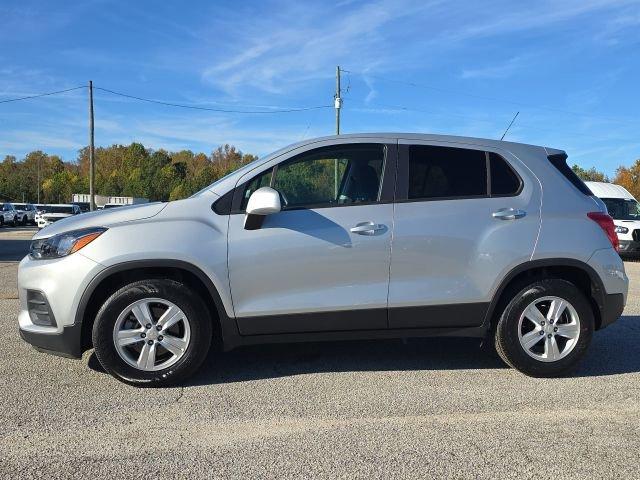 Used 2022 Chevrolet Trax LS with VIN KL7CJKSM8NB501913 for sale in Dallas, GA