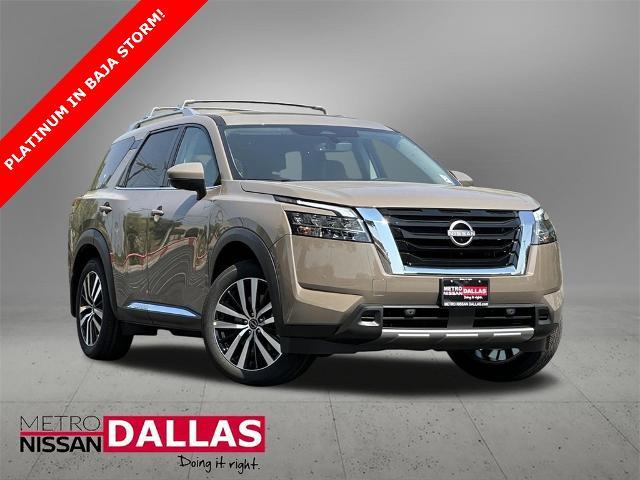 2024 Nissan Pathfinder Vehicle Photo in Farmers Branch, TX 75244