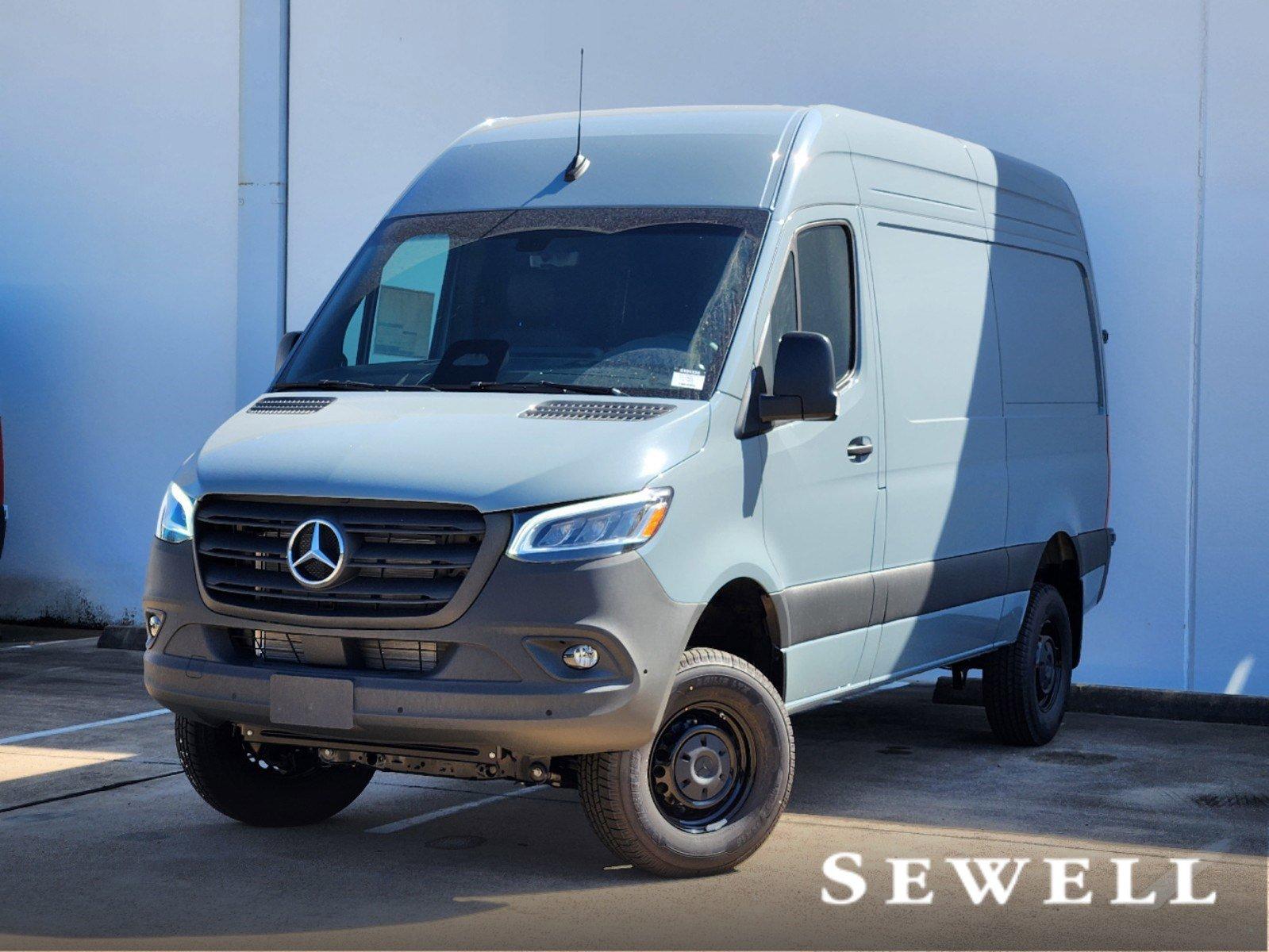 2025 Mercedes-Benz Sprinter Cargo Van Vehicle Photo in HOUSTON, TX 77079