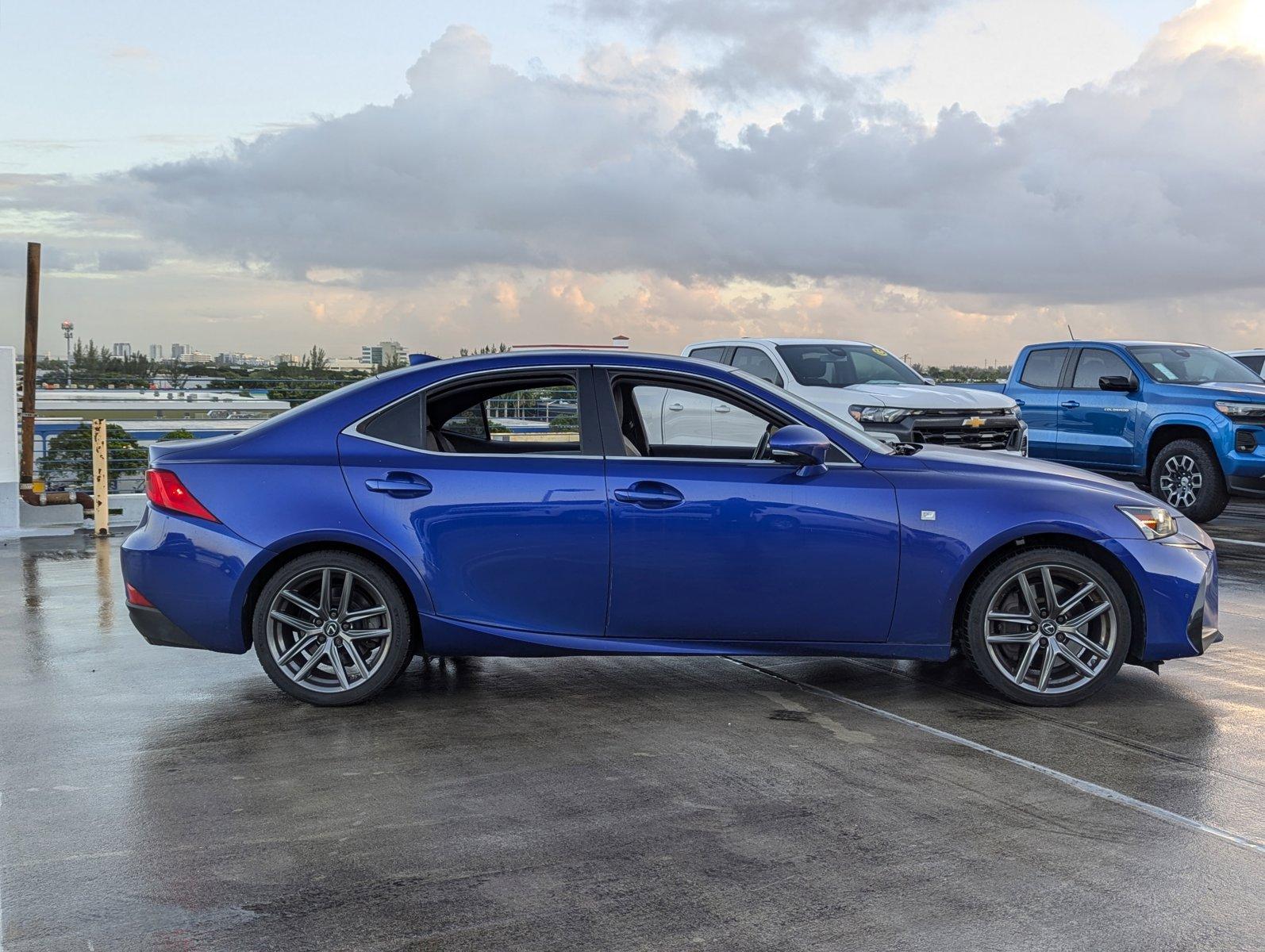 2019 Lexus IS Vehicle Photo in MIAMI, FL 33172-3015