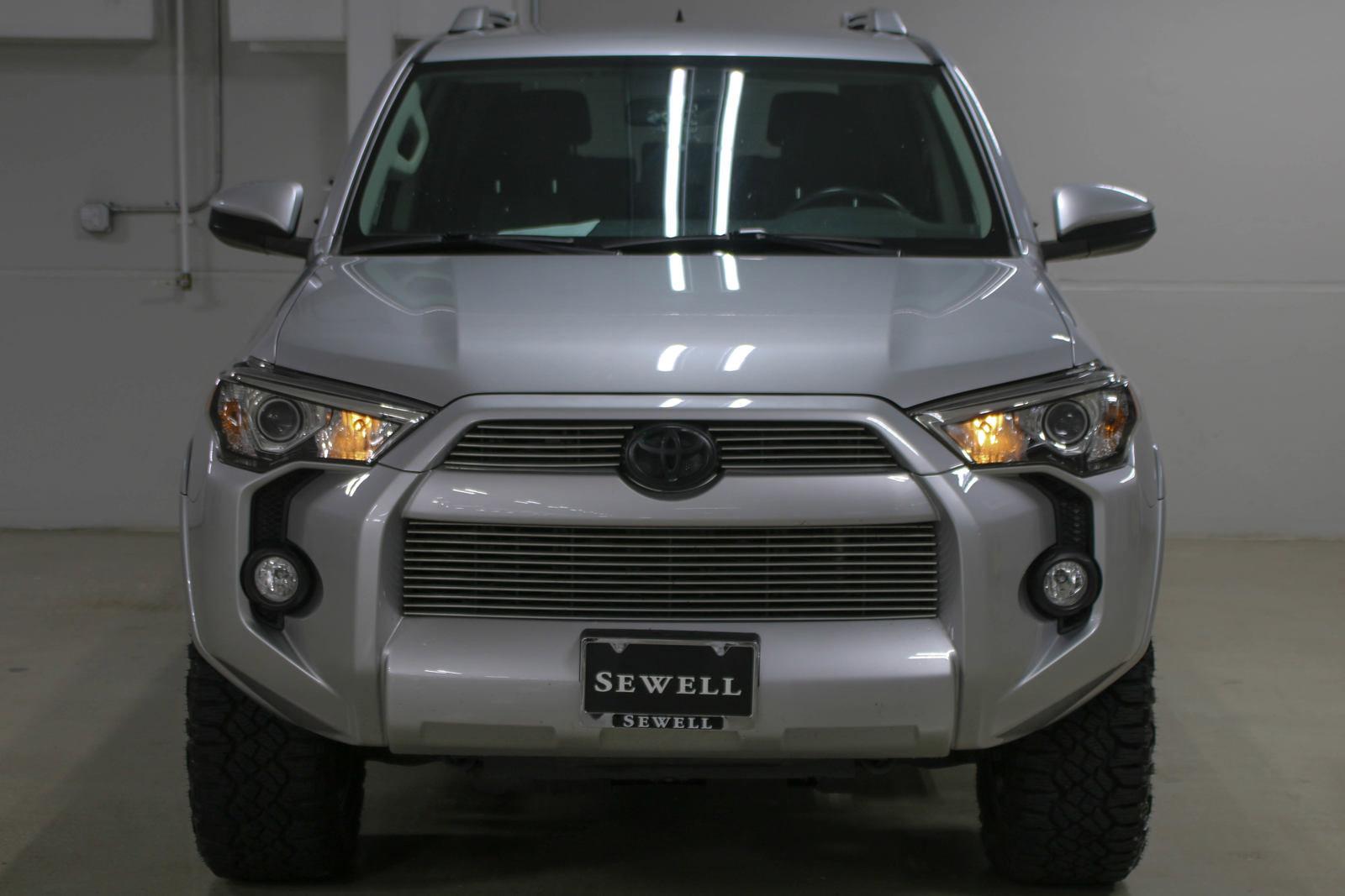 2016 Toyota 4Runner Vehicle Photo in SUGAR LAND, TX 77478