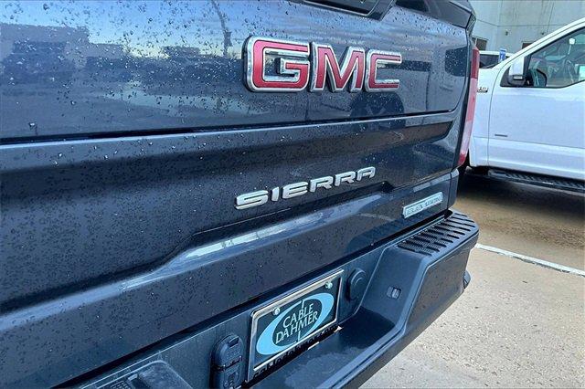 2022 GMC Sierra 1500 Vehicle Photo in TOPEKA, KS 66609-0000