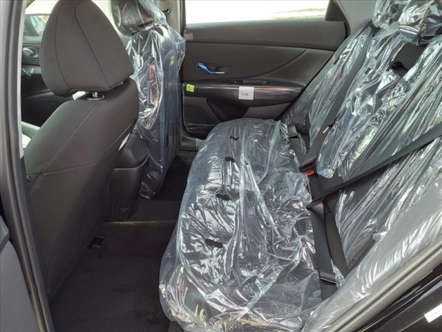 2025 Hyundai ELANTRA Vehicle Photo in Peoria, IL 61615