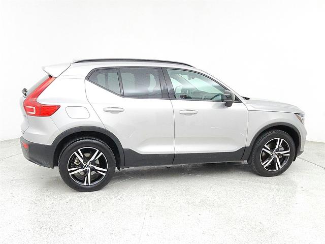 2023 Volvo XC40 Vehicle Photo in Grapevine, TX 76051