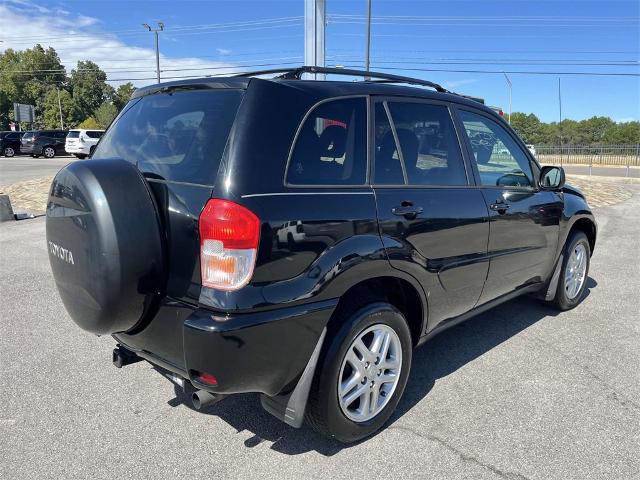 2002 Toyota RAV4 Vehicle Photo in ALCOA, TN 37701-3235