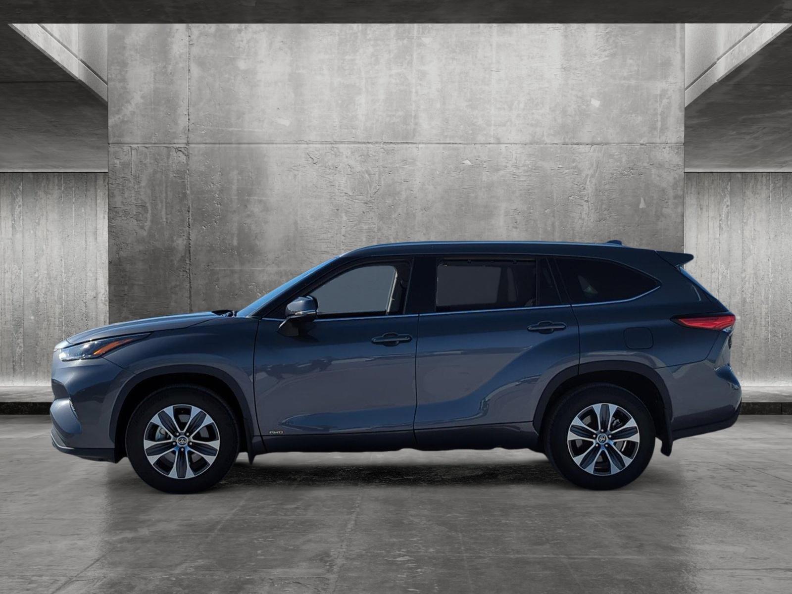 2022 Toyota Highlander Vehicle Photo in Ft. Myers, FL 33907