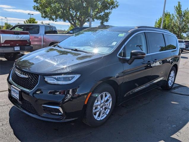 2022 Chrysler Pacifica Vehicle Photo in AURORA, CO 80012-4011