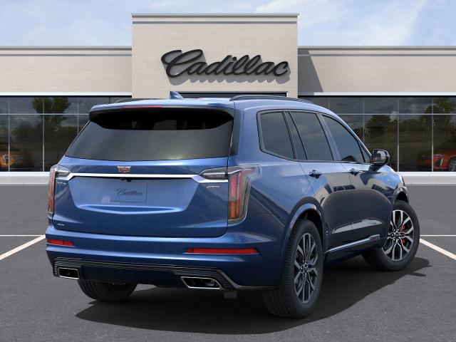 2025 Cadillac XT6 Vehicle Photo in MEDINA, OH 44256-9631