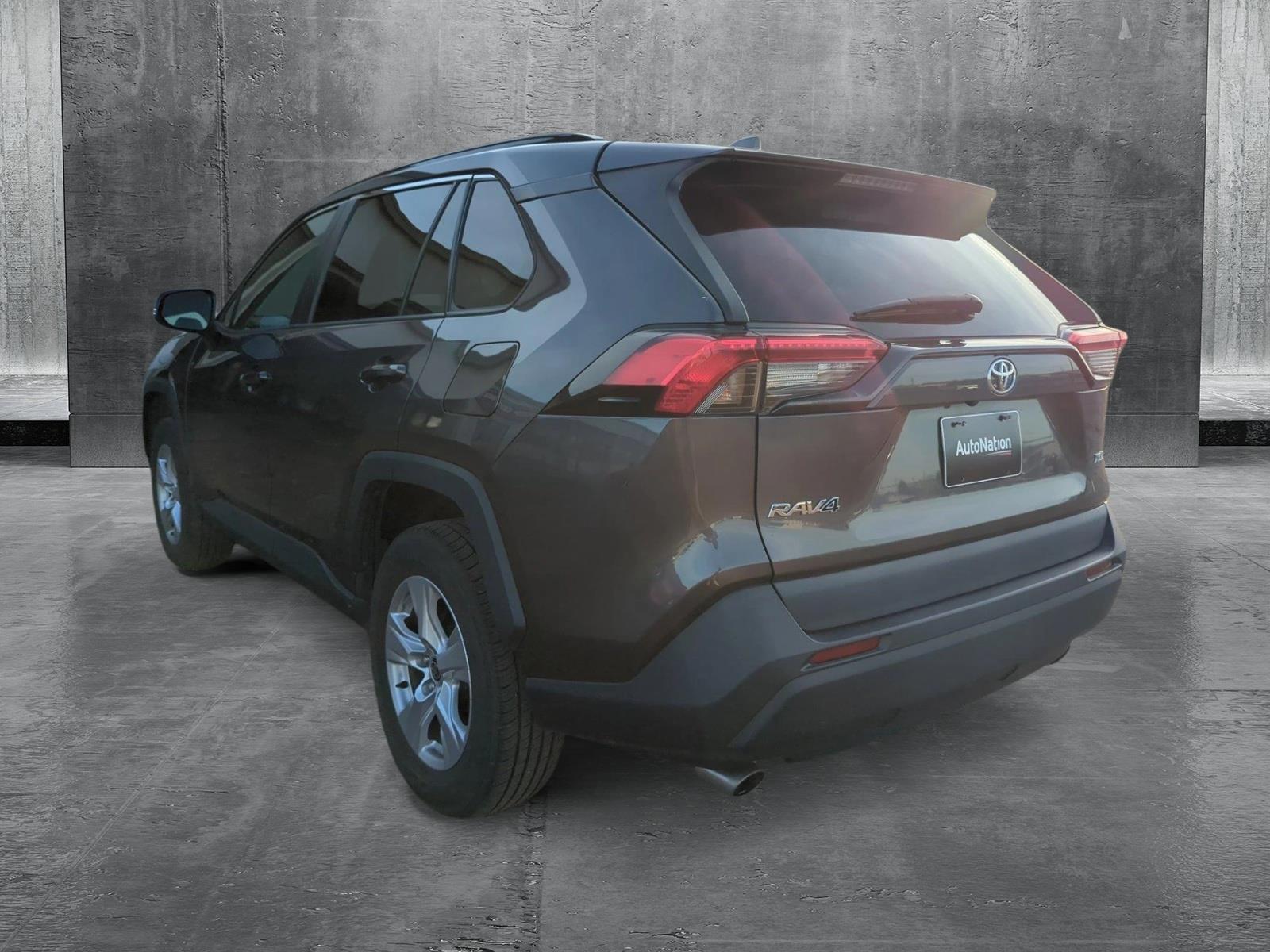 2021 Toyota RAV4 Vehicle Photo in Memphis, TN 38115