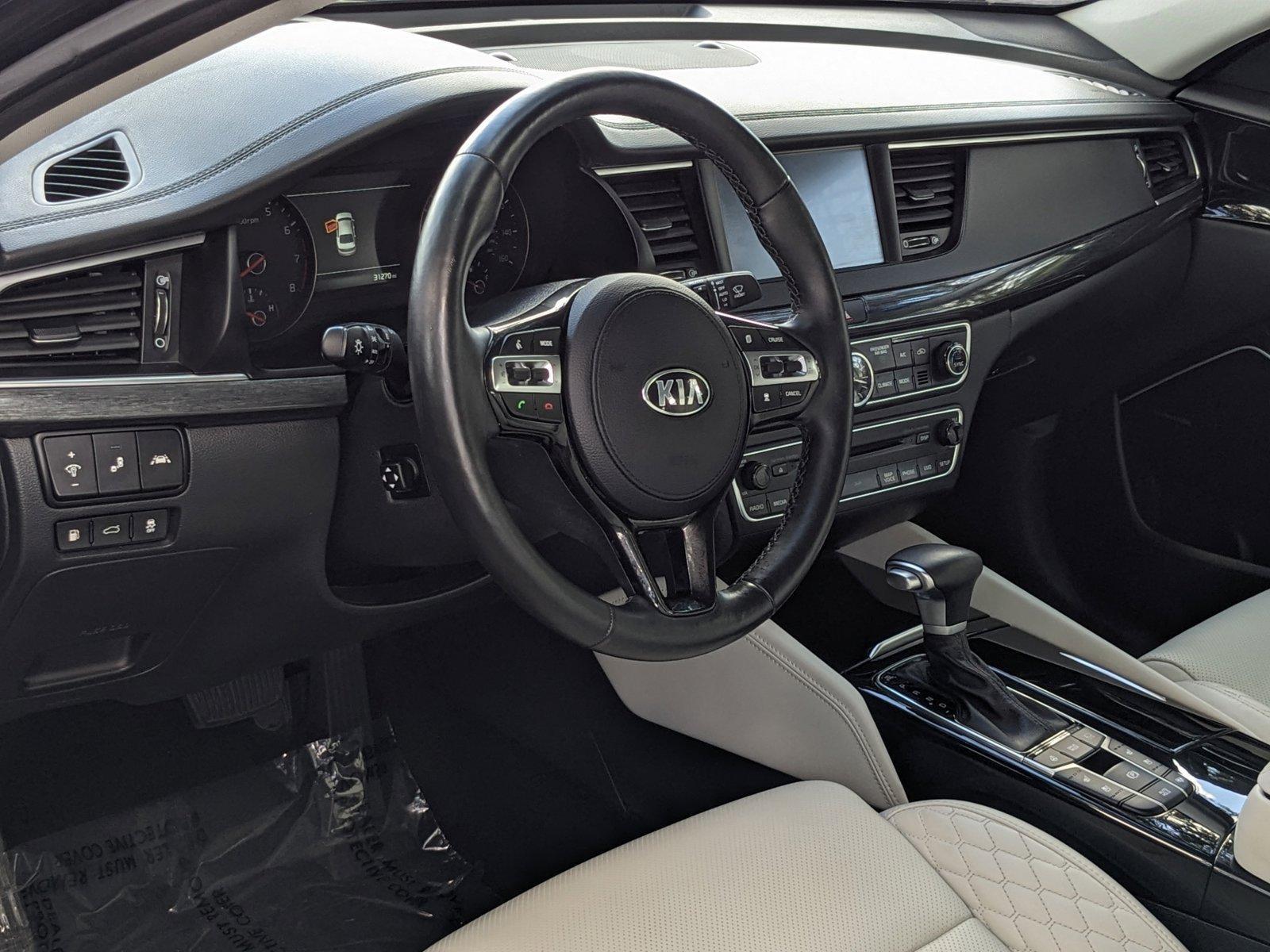 2017 Kia Cadenza Vehicle Photo in Tampa, FL 33614