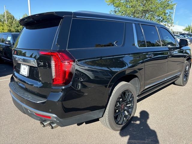 2022 GMC Yukon XL Vehicle Photo in LITTLETON, CO 80124-2754