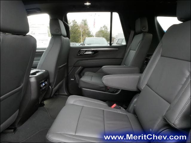 2025 Chevrolet Tahoe Vehicle Photo in MAPLEWOOD, MN 55119-4794