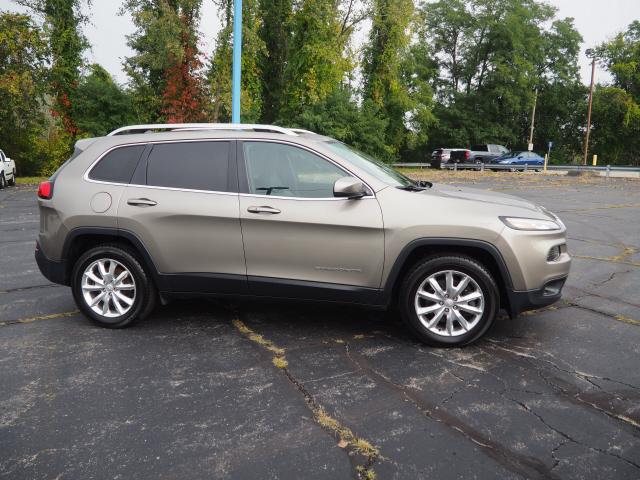 Used 2017 Jeep Cherokee Limited with VIN 1C4PJMDB4HW655429 for sale in Beaver, PA