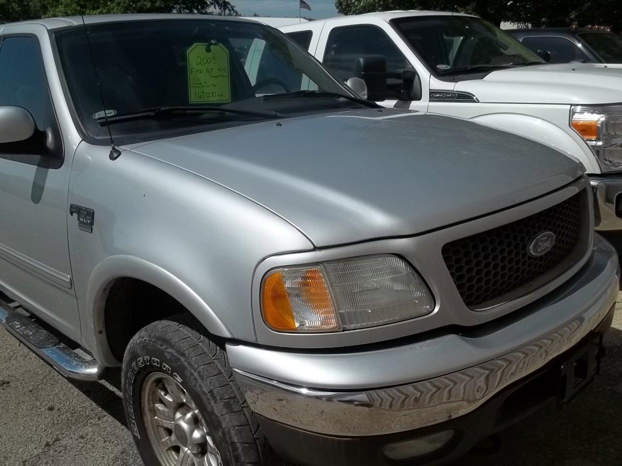 Used 2003 Ford F-150 XLT with VIN 1FTRW08L43KB25628 for sale in Delavan, IL