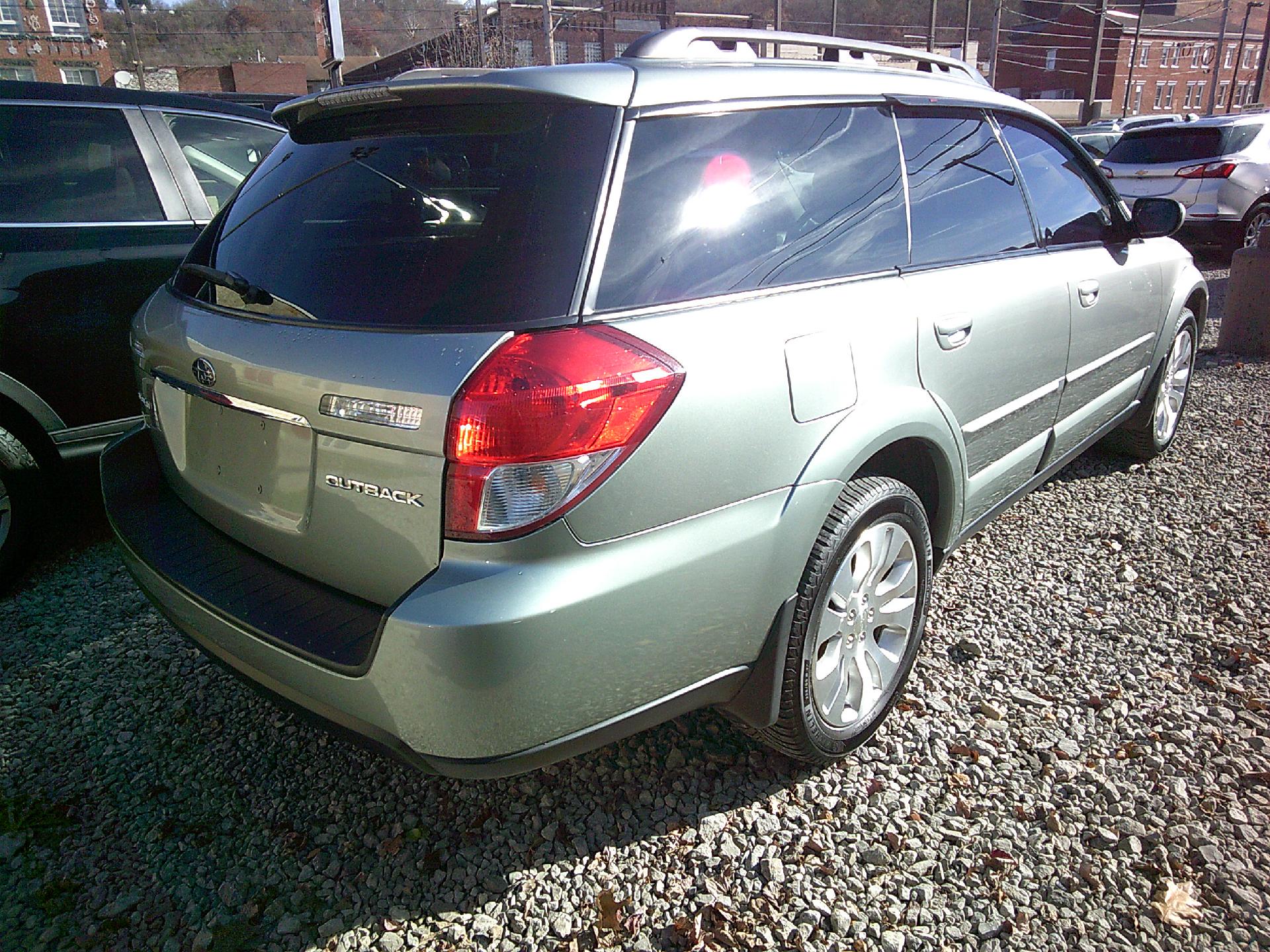 2009 Subaru Outback Vehicle Photo in KITTANNING, PA 16201-1536