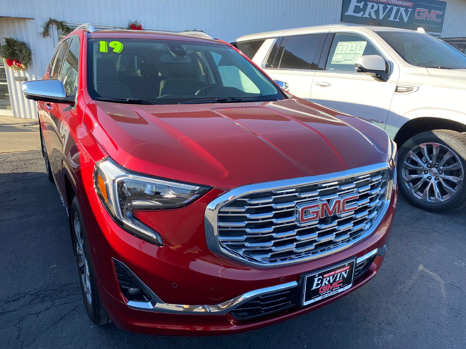 Used 2019 GMC Terrain Denali with VIN 3GKALXEX4KL237997 for sale in Vinton, IA