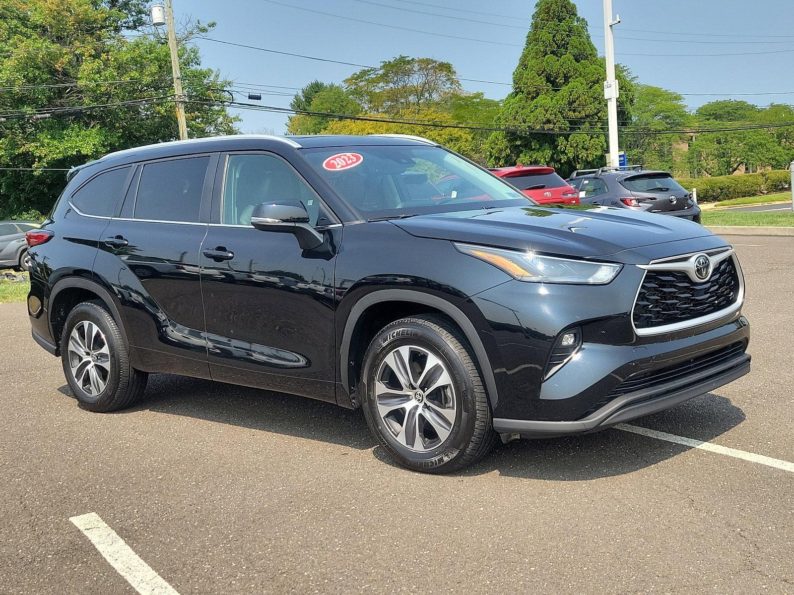 2023 Toyota Highlander Vehicle Photo in Trevose, PA 19053