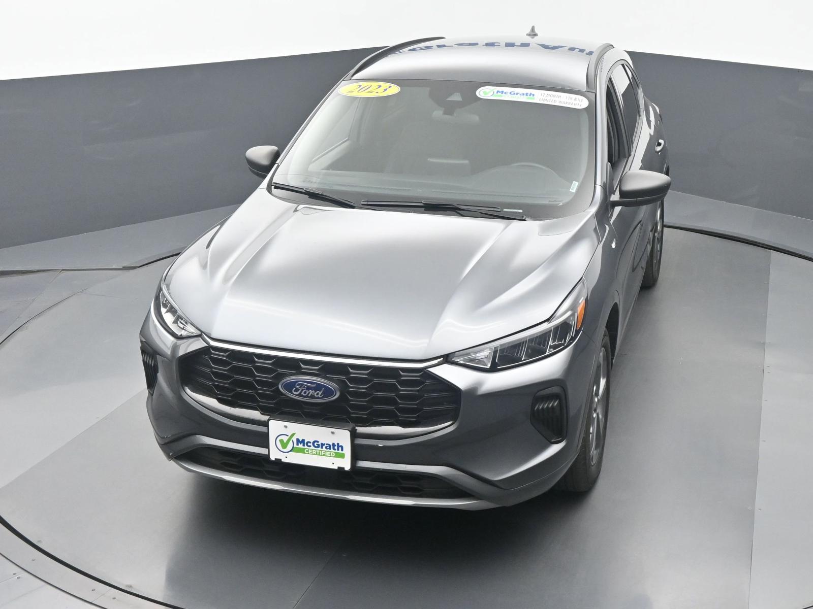 2023 Ford Escape Vehicle Photo in Cedar Rapids, IA 52402