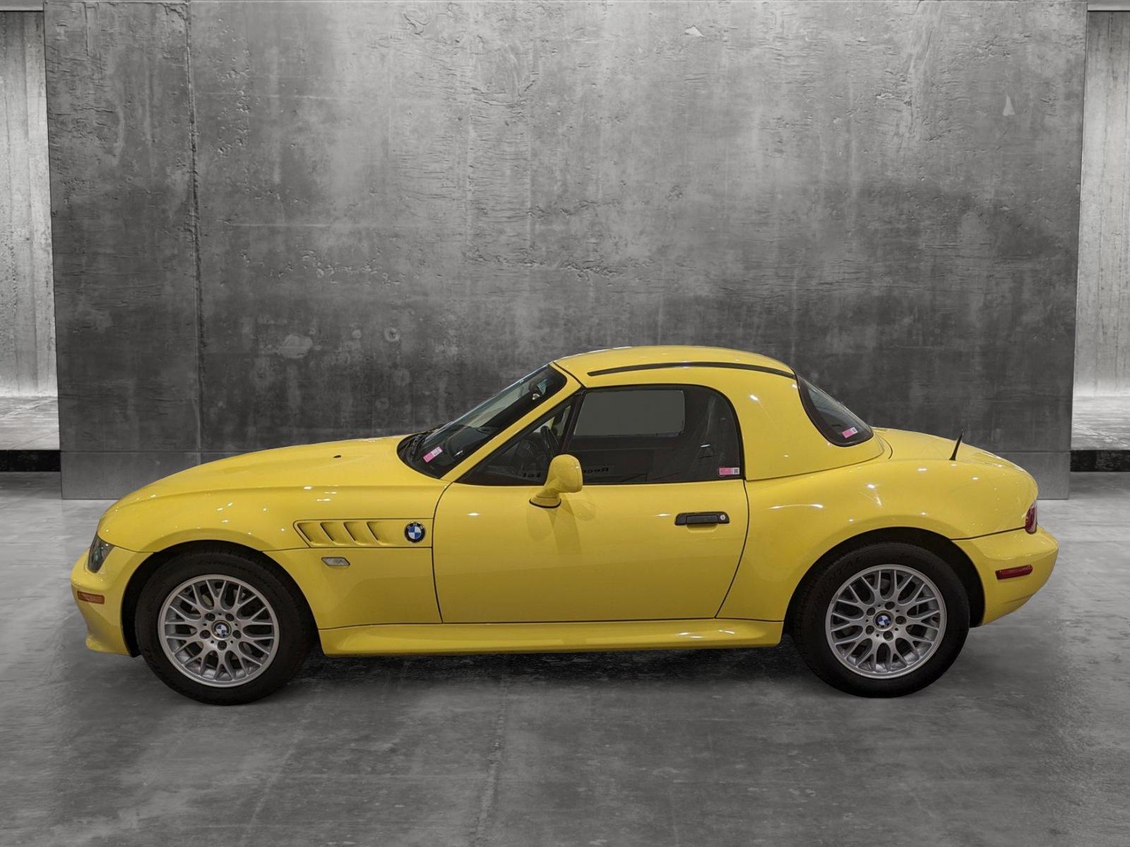 2000 BMW Z3 2.8L Vehicle Photo in Rockville, MD 20852