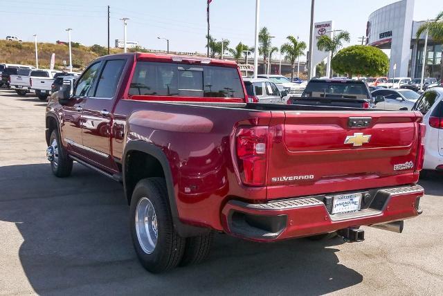 2025 Chevrolet Silverado 3500 HD Vehicle Photo in VENTURA, CA 93003-8585