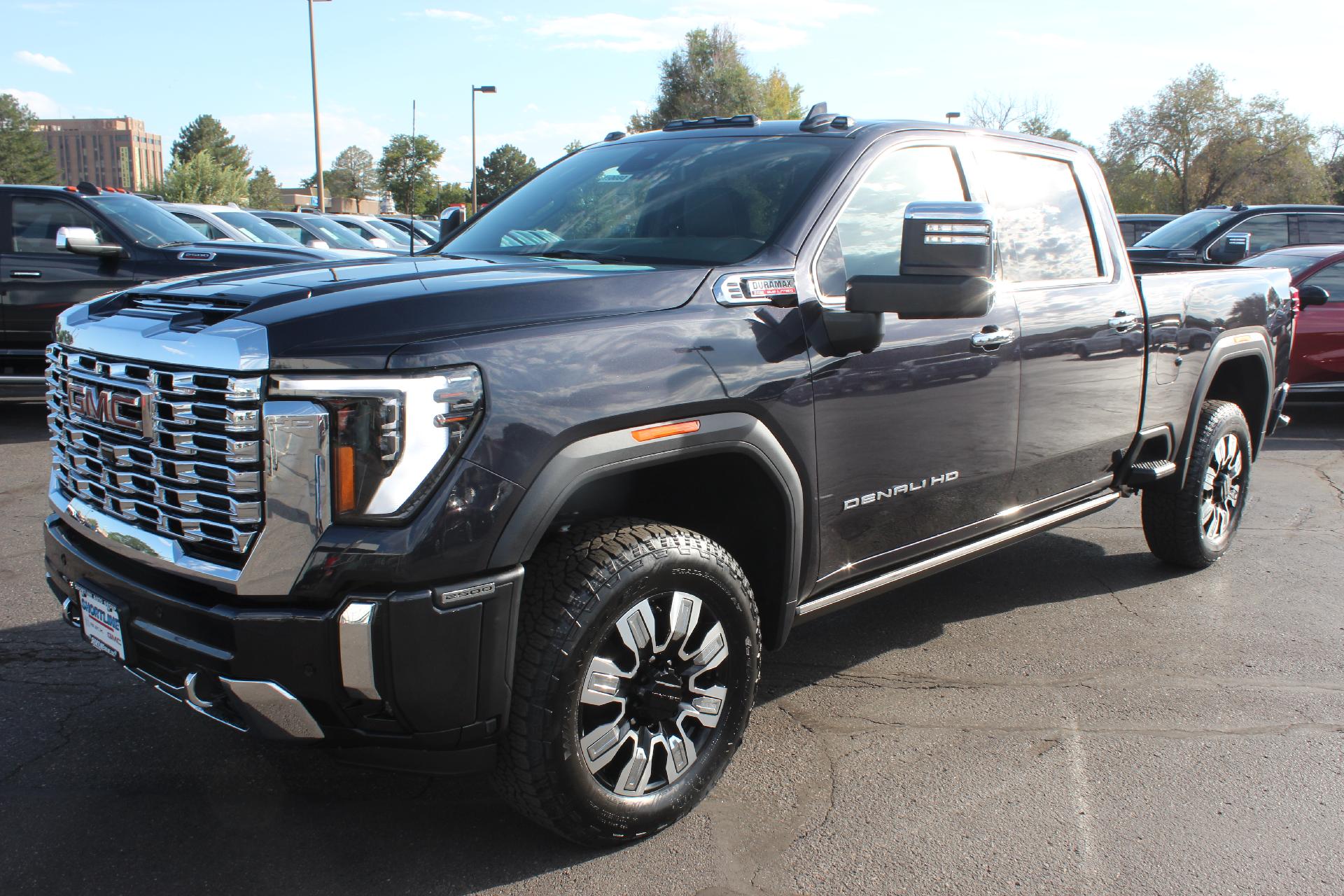 2025 GMC Sierra 2500 HD Vehicle Photo in AURORA, CO 80012-4011