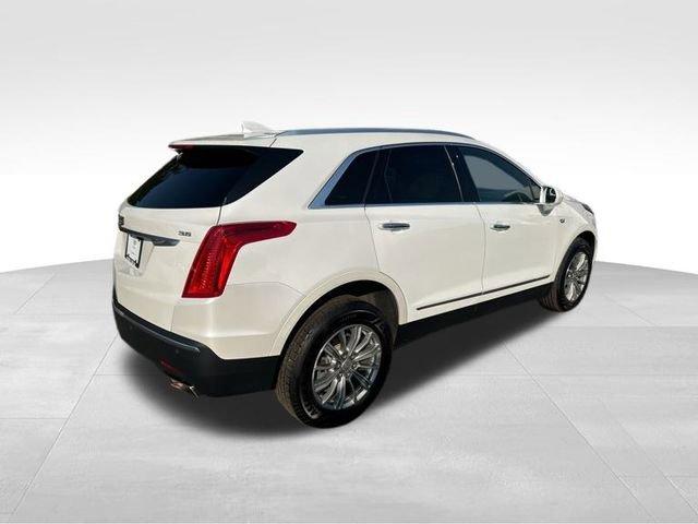 2017 Cadillac XT5 Vehicle Photo in MEDINA, OH 44256-9631