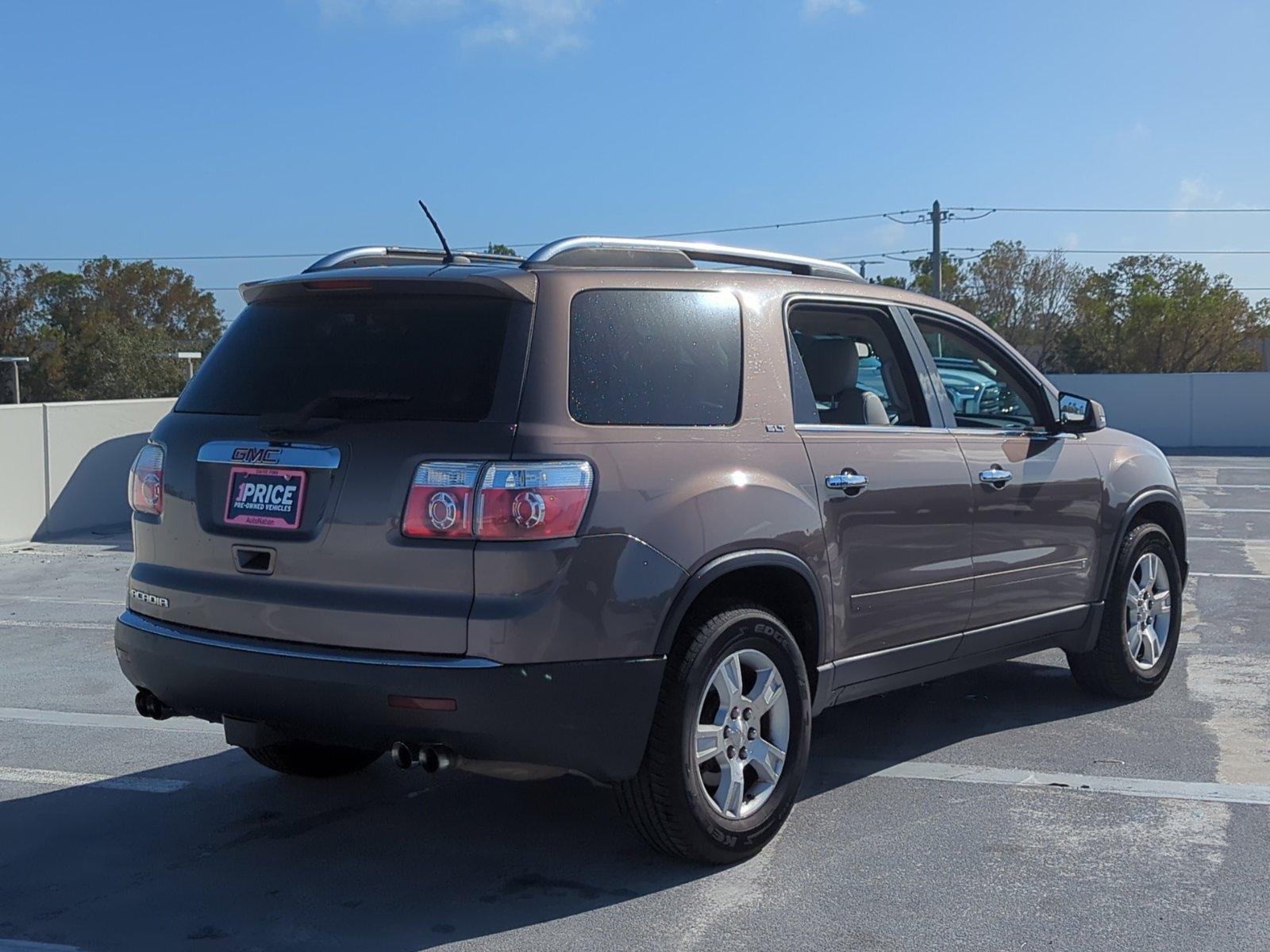 2009 GMC Acadia Vehicle Photo in Ft. Myers, FL 33907