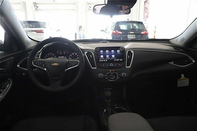 2025 Chevrolet Malibu Vehicle Photo in MEDINA, OH 44256-9001