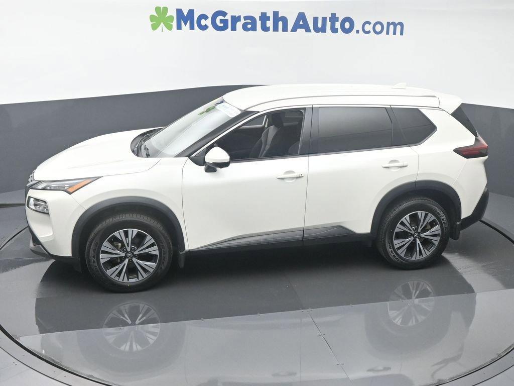 2021 Nissan Rogue Vehicle Photo in Cedar Rapids, IA 52402