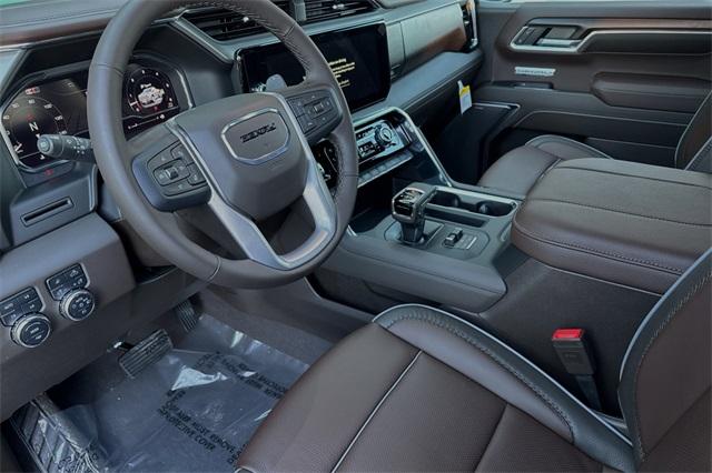 2025 GMC Sierra 1500 Vehicle Photo in ELK GROVE, CA 95757-8703